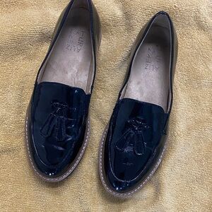 Naturalizer Women's Glossy Black Loafers